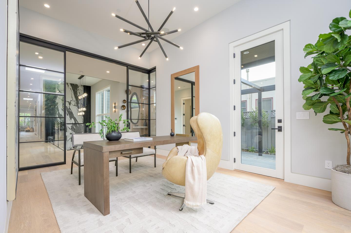 Detail Gallery Image 9 of 48 For 1027 Waverley St, Palo Alto,  CA 94301 - 7 Beds | 7/1 Baths