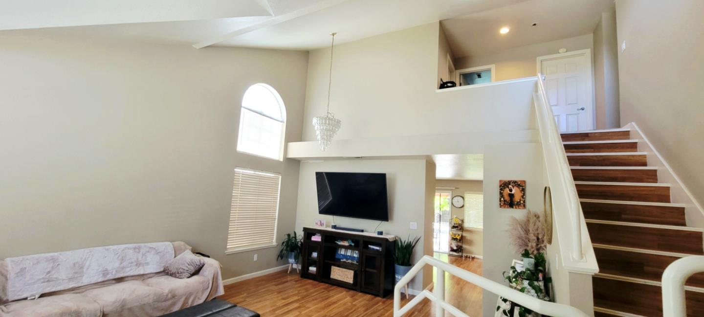 Detail Gallery Image 7 of 27 For 7376 Prindiville Dr, San Jose,  CA 95138 - 4 Beds | 3 Baths