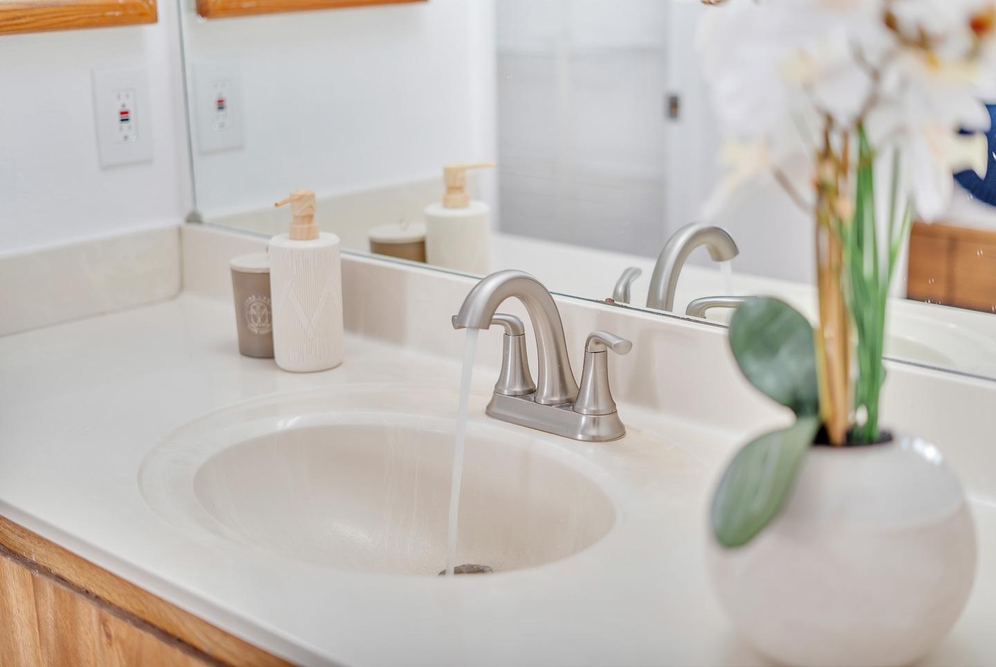 Detail Gallery Image 18 of 28 For 2416 Balme Dr, San Jose,  CA 95122 - 2 Beds | 2 Baths