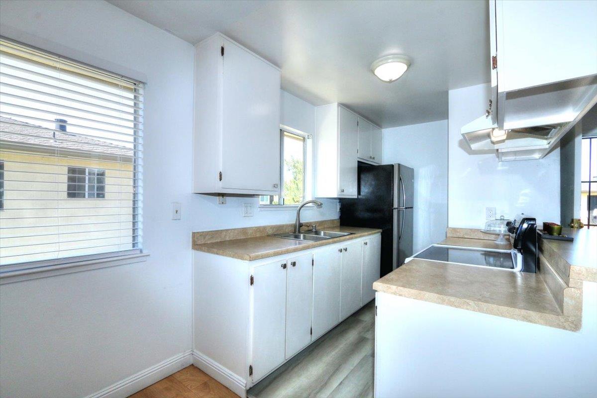 Detail Gallery Image 4 of 12 For 2241 Mann Ave #4,  Union City,  CA 94587 - 2 Beds | 1 Baths