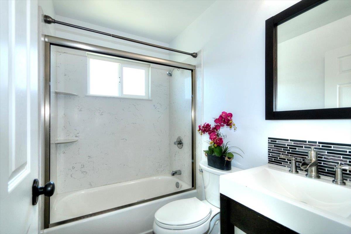 Detail Gallery Image 7 of 12 For 2241 Mann Ave #4,  Union City,  CA 94587 - 2 Beds | 1 Baths