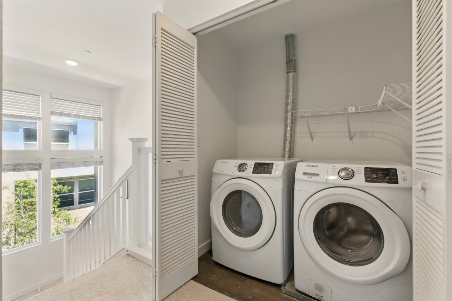 Detail Gallery Image 10 of 27 For 1882 Midnight Cir, San Jose,  CA 95133 - 2 Beds | 2 Baths