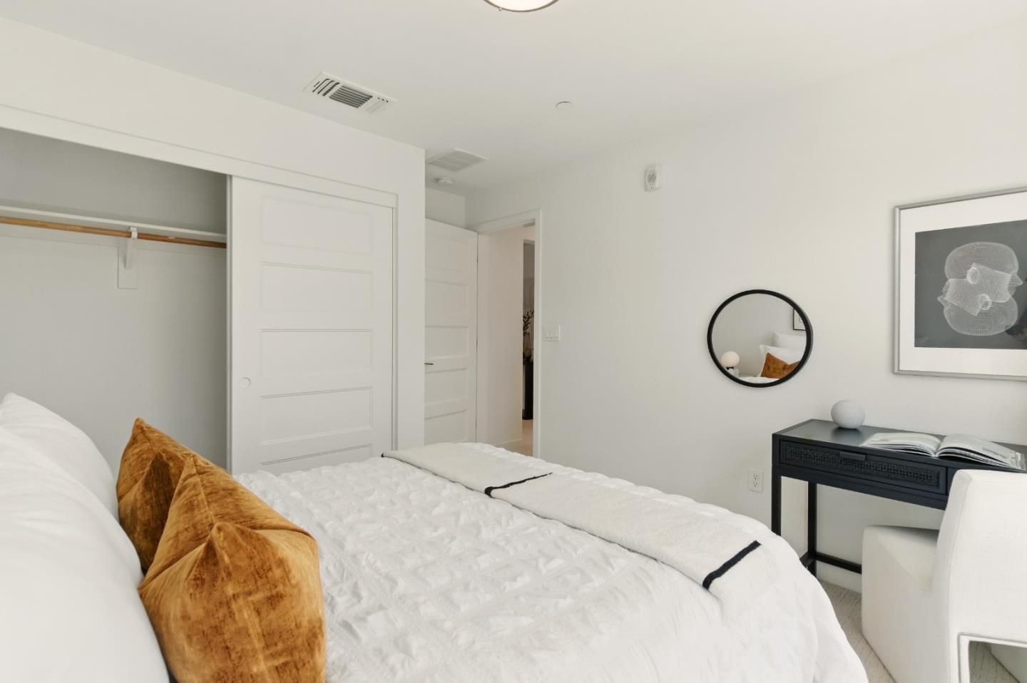Detail Gallery Image 14 of 27 For 1882 Midnight Cir, San Jose,  CA 95133 - 2 Beds | 2 Baths
