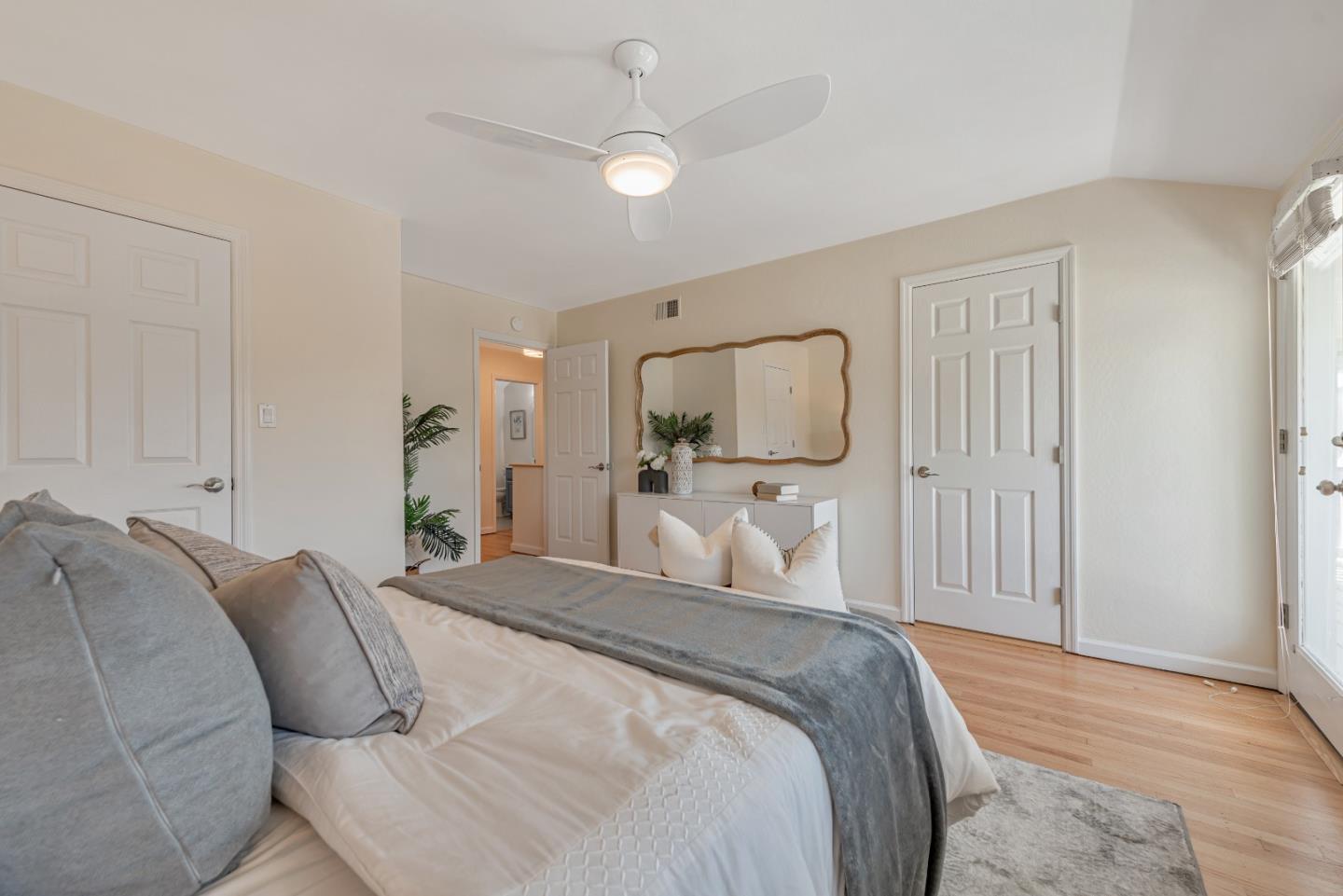 Detail Gallery Image 15 of 27 For 1245 Collins Ln, San Jose,  CA 95129 - 4 Beds | 2/1 Baths