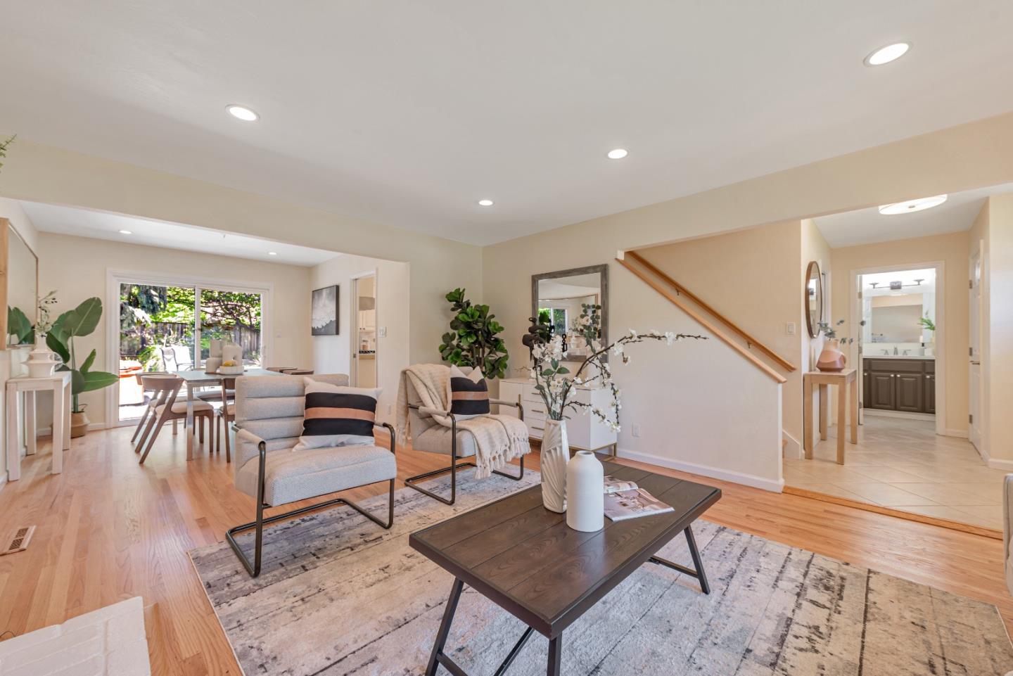 Detail Gallery Image 2 of 27 For 1245 Collins Ln, San Jose,  CA 95129 - 4 Beds | 2/1 Baths