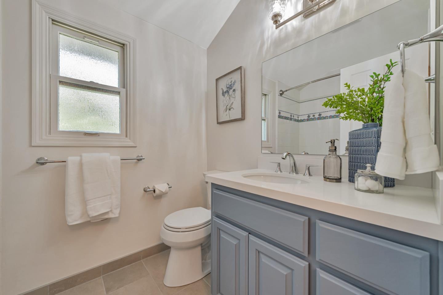 Detail Gallery Image 20 of 27 For 1245 Collins Ln, San Jose,  CA 95129 - 4 Beds | 2/1 Baths