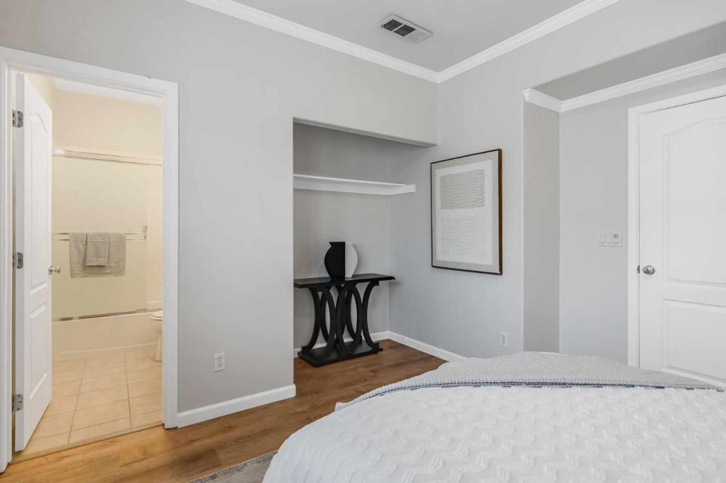 Detail Gallery Image 27 of 42 For 2342 Winepol Loop, San Jose,  CA 95125 - 2 Beds | 2/1 Baths