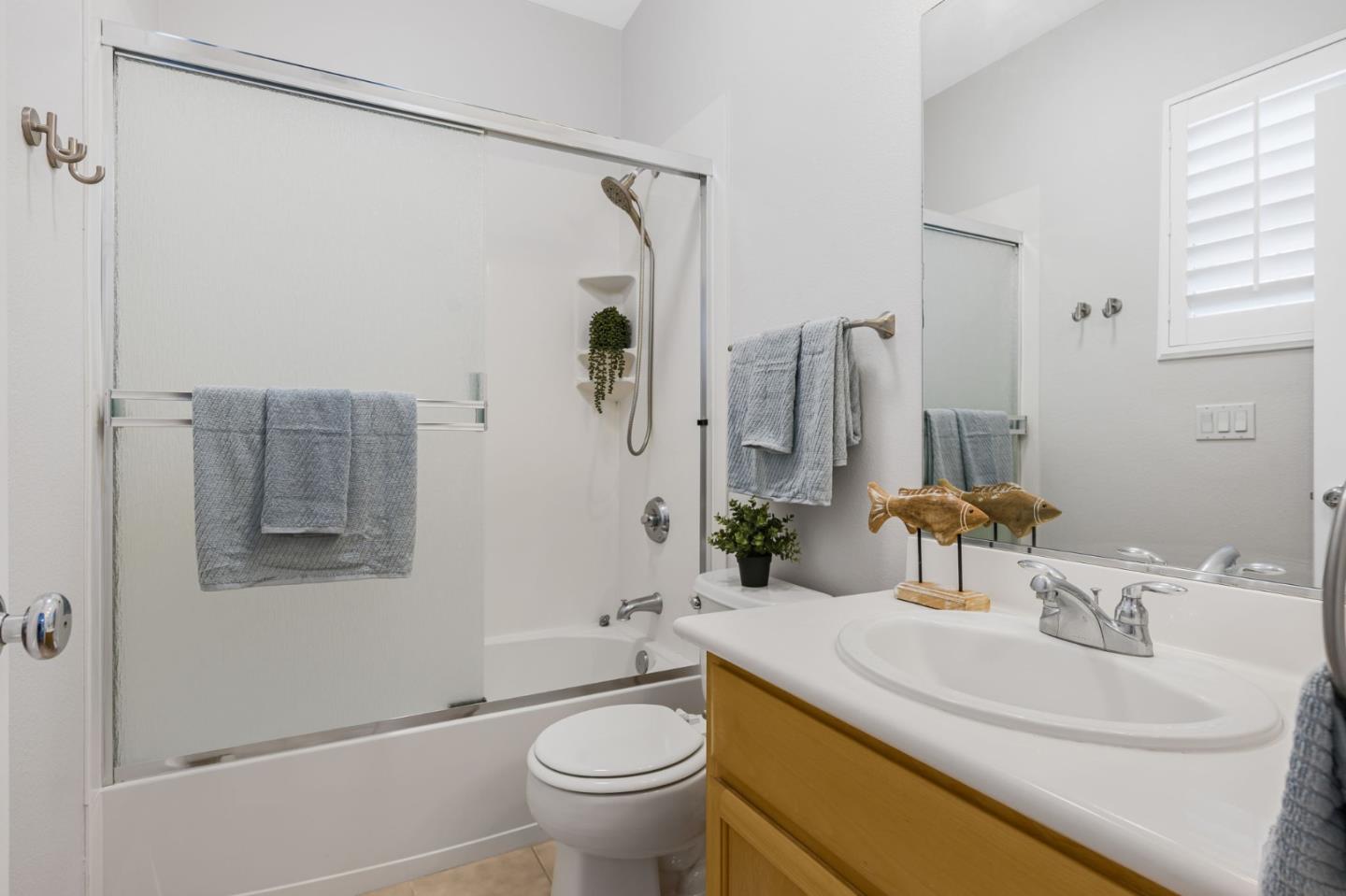 Detail Gallery Image 28 of 42 For 2342 Winepol Loop, San Jose,  CA 95125 - 2 Beds | 2/1 Baths