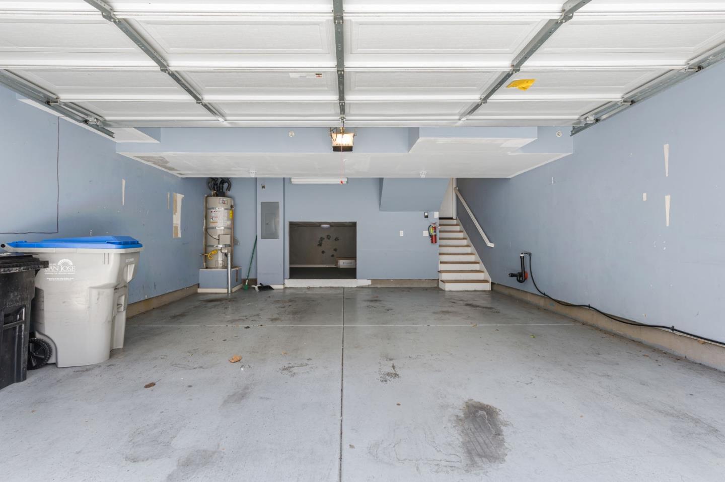 Detail Gallery Image 30 of 42 For 2342 Winepol Loop, San Jose,  CA 95125 - 2 Beds | 2/1 Baths