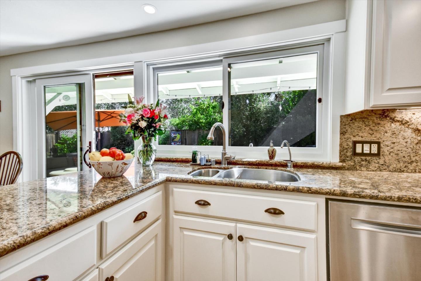 Detail Gallery Image 14 of 48 For 6908 Bret Harte Dr, San Jose,  CA 95120 - 5 Beds | 2/1 Baths
