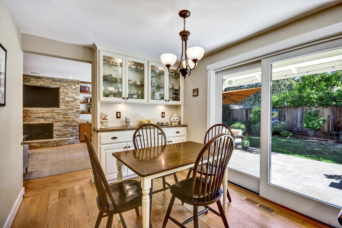 Detail Gallery Image 17 of 48 For 6908 Bret Harte Dr, San Jose,  CA 95120 - 5 Beds | 2/1 Baths