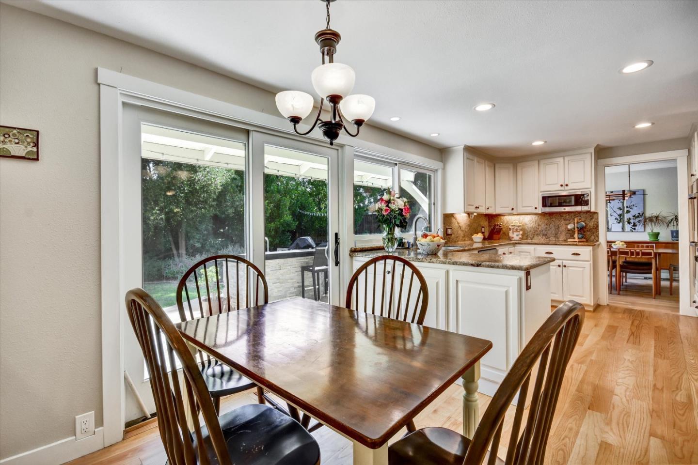 Detail Gallery Image 18 of 48 For 6908 Bret Harte Dr, San Jose,  CA 95120 - 5 Beds | 2/1 Baths