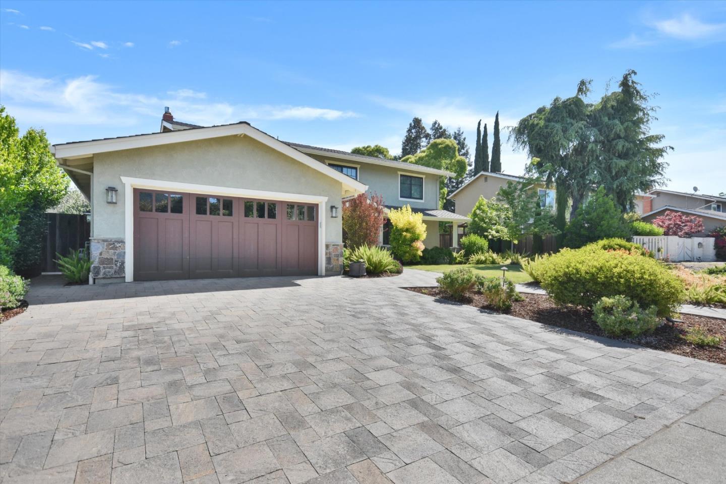 Detail Gallery Image 2 of 48 For 6908 Bret Harte Dr, San Jose,  CA 95120 - 5 Beds | 2/1 Baths