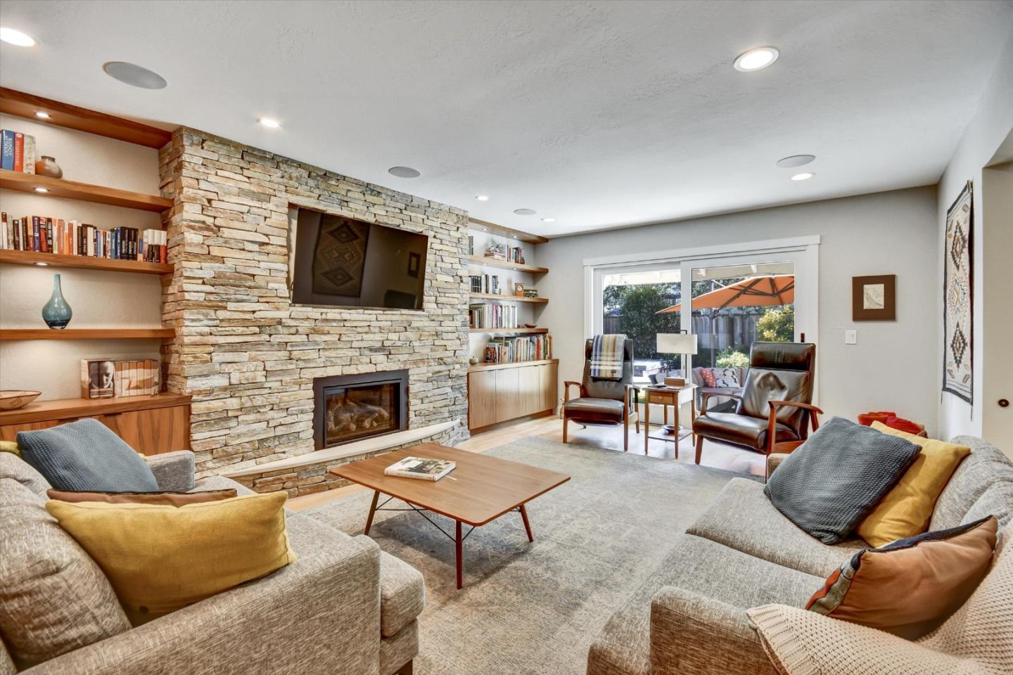 Detail Gallery Image 20 of 48 For 6908 Bret Harte Dr, San Jose,  CA 95120 - 5 Beds | 2/1 Baths