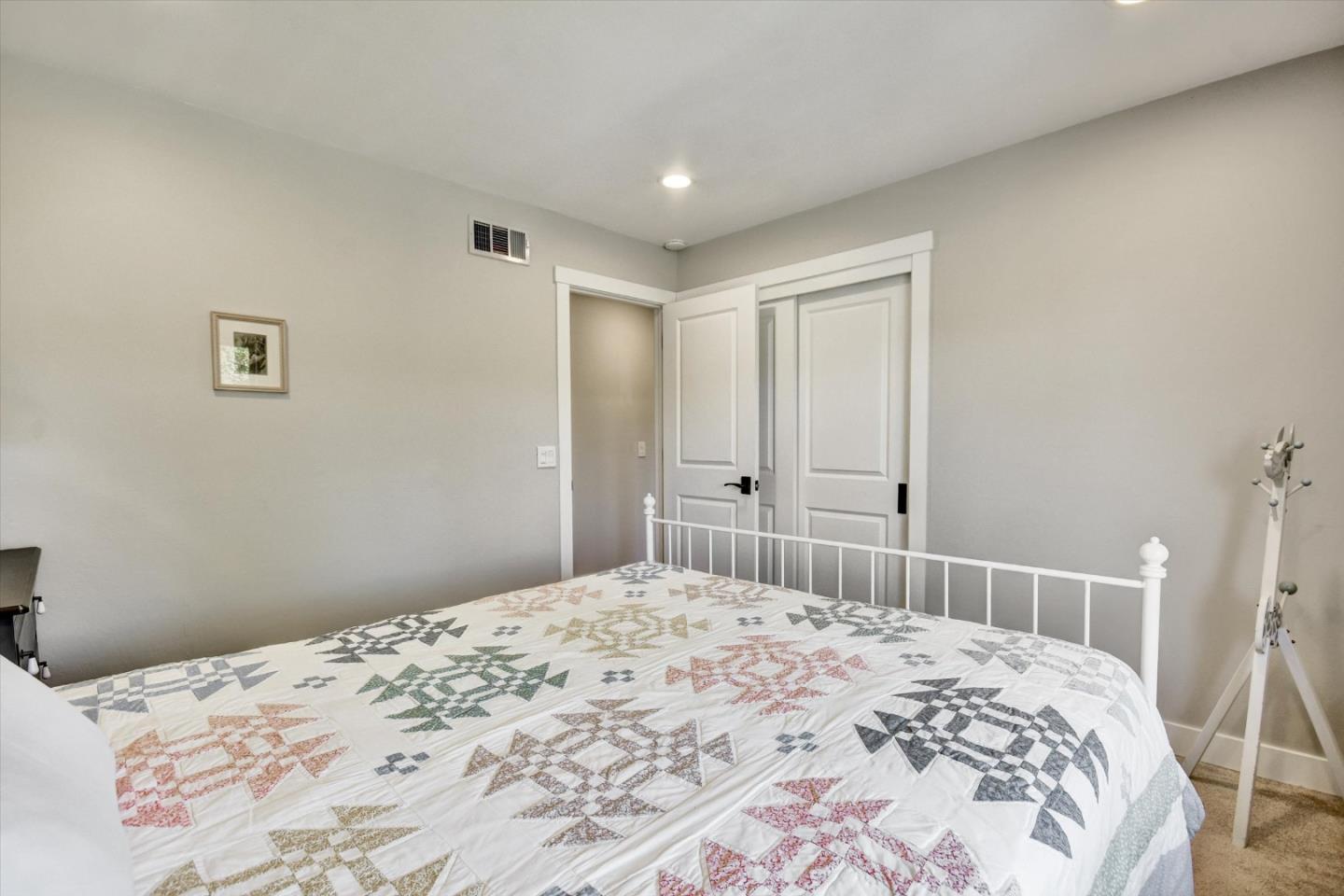 Detail Gallery Image 31 of 48 For 6908 Bret Harte Dr, San Jose,  CA 95120 - 5 Beds | 2/1 Baths