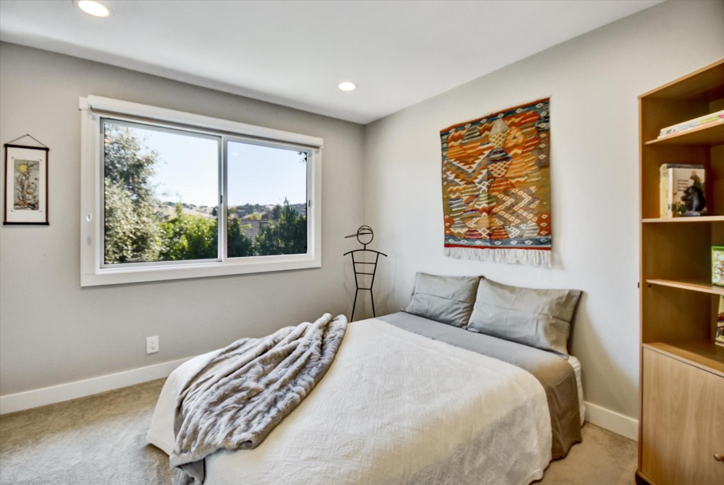 Detail Gallery Image 32 of 48 For 6908 Bret Harte Dr, San Jose,  CA 95120 - 5 Beds | 2/1 Baths