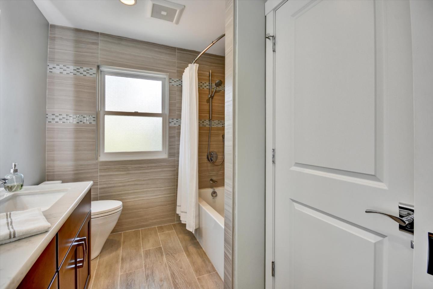 Detail Gallery Image 35 of 48 For 6908 Bret Harte Dr, San Jose,  CA 95120 - 5 Beds | 2/1 Baths