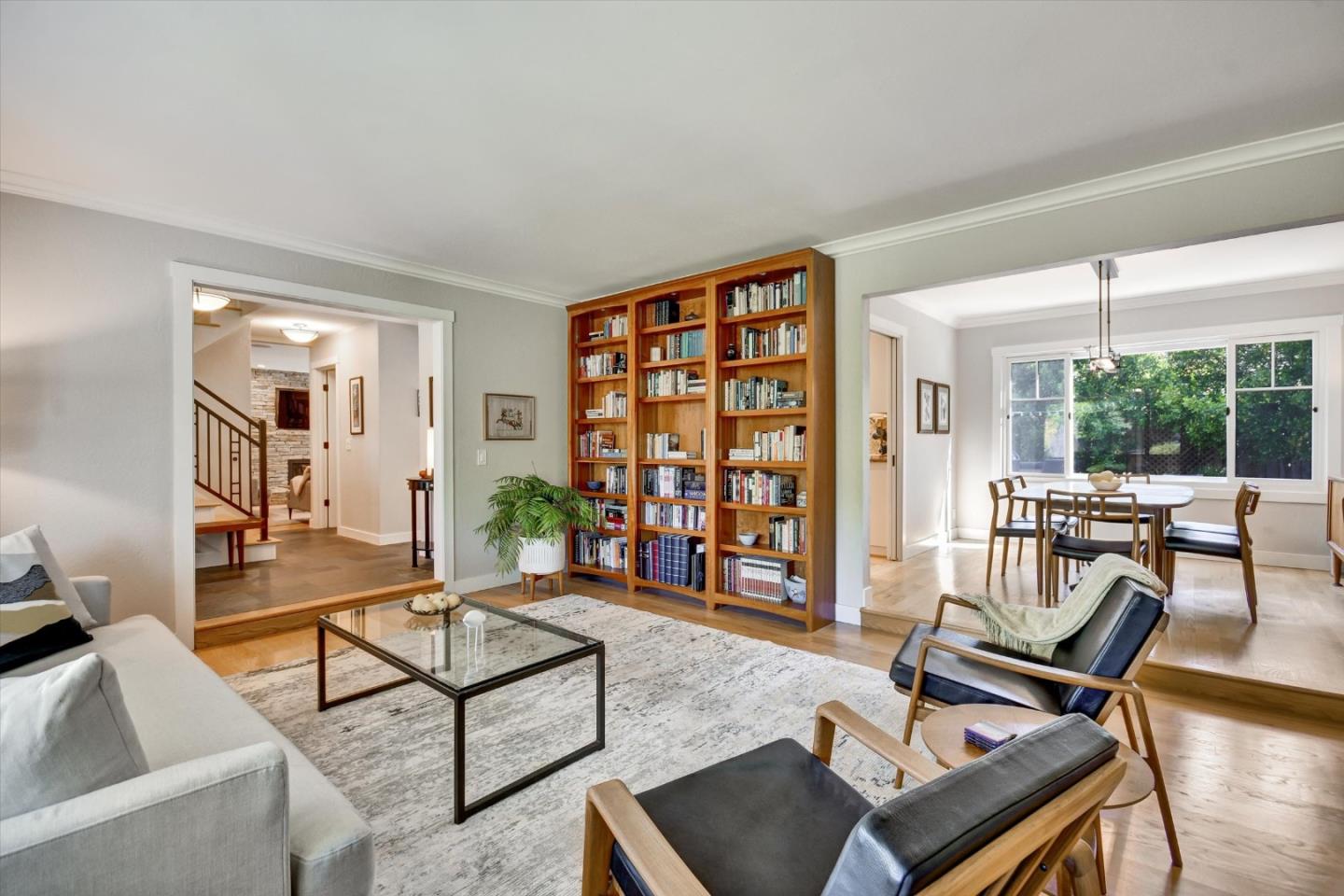 Detail Gallery Image 8 of 48 For 6908 Bret Harte Dr, San Jose,  CA 95120 - 5 Beds | 2/1 Baths