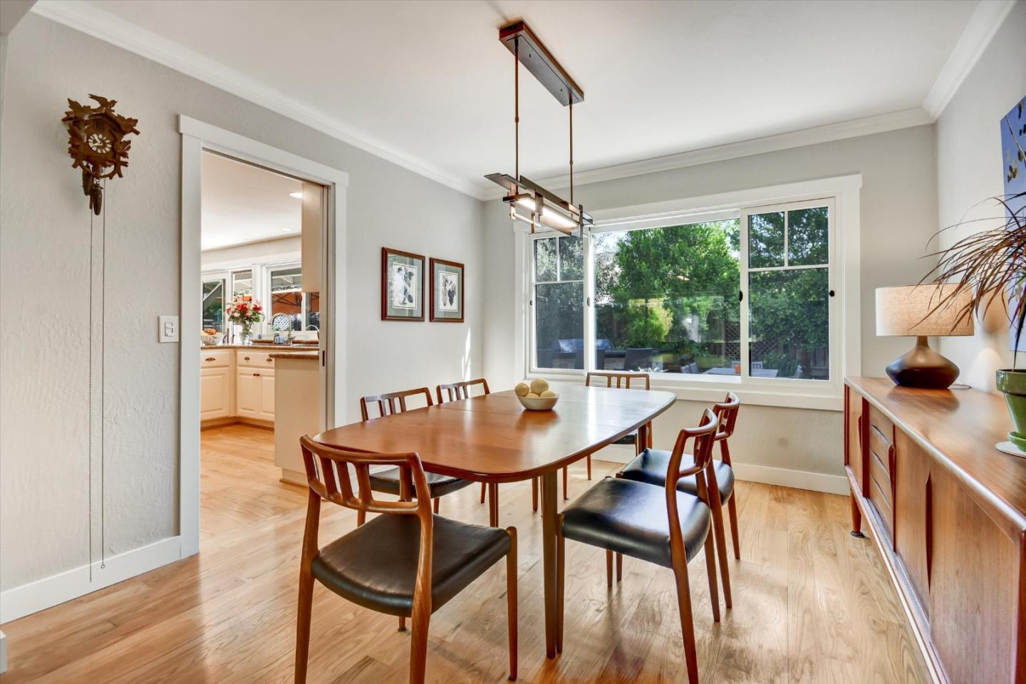 Detail Gallery Image 9 of 48 For 6908 Bret Harte Dr, San Jose,  CA 95120 - 5 Beds | 2/1 Baths