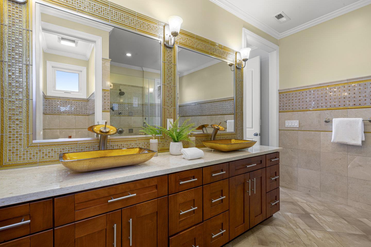 Detail Gallery Image 16 of 27 For 114 Fir Ave, South San Francisco,  CA 94080 - 3 Beds | 3 Baths
