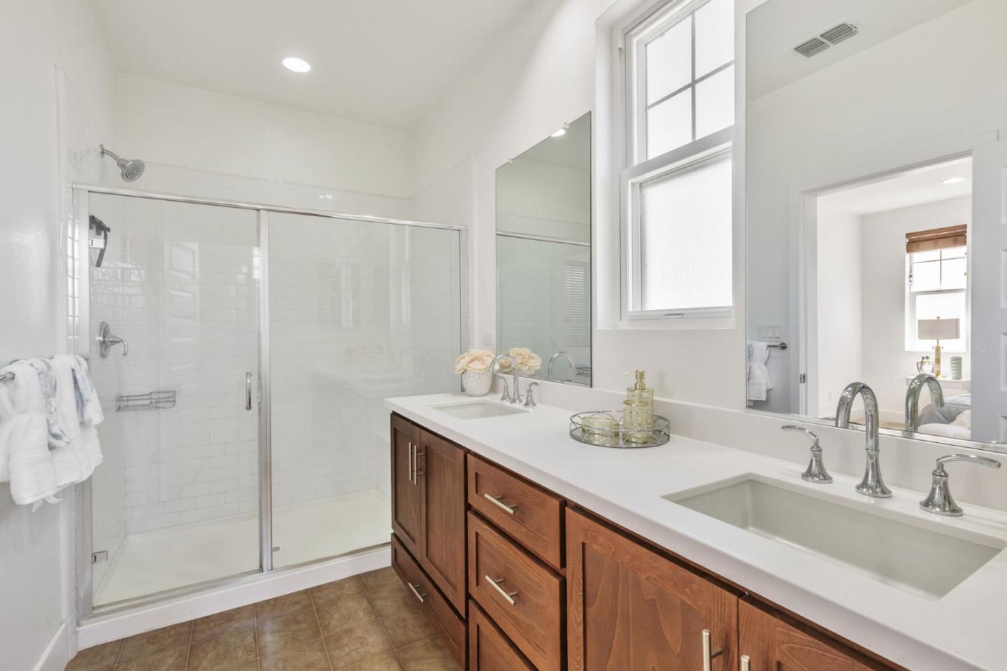 Detail Gallery Image 17 of 30 For 38118 Luma Ter, Newark,  CA 94560 - 4 Beds | 3/1 Baths