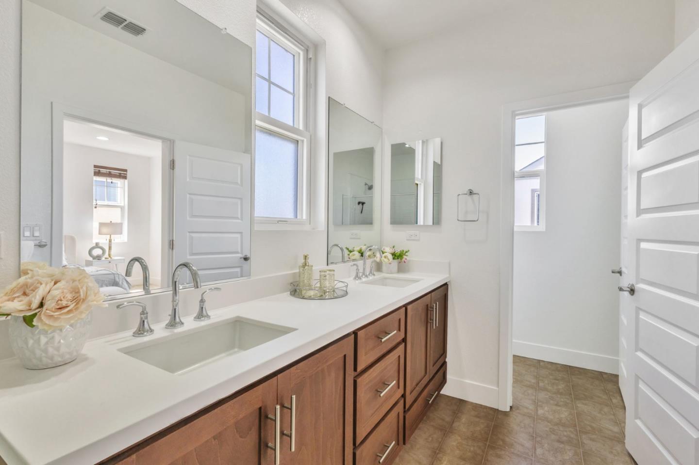 Detail Gallery Image 18 of 30 For 38118 Luma Ter, Newark,  CA 94560 - 4 Beds | 3/1 Baths