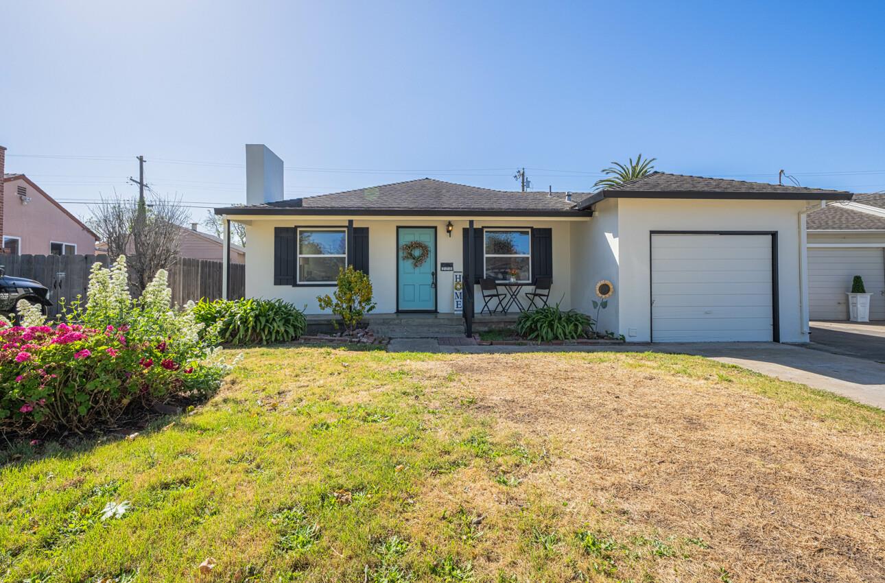 Detail Gallery Image 2 of 36 For 228 Toyon Ave, Salinas,  CA 93906 - 3 Beds | 1 Baths