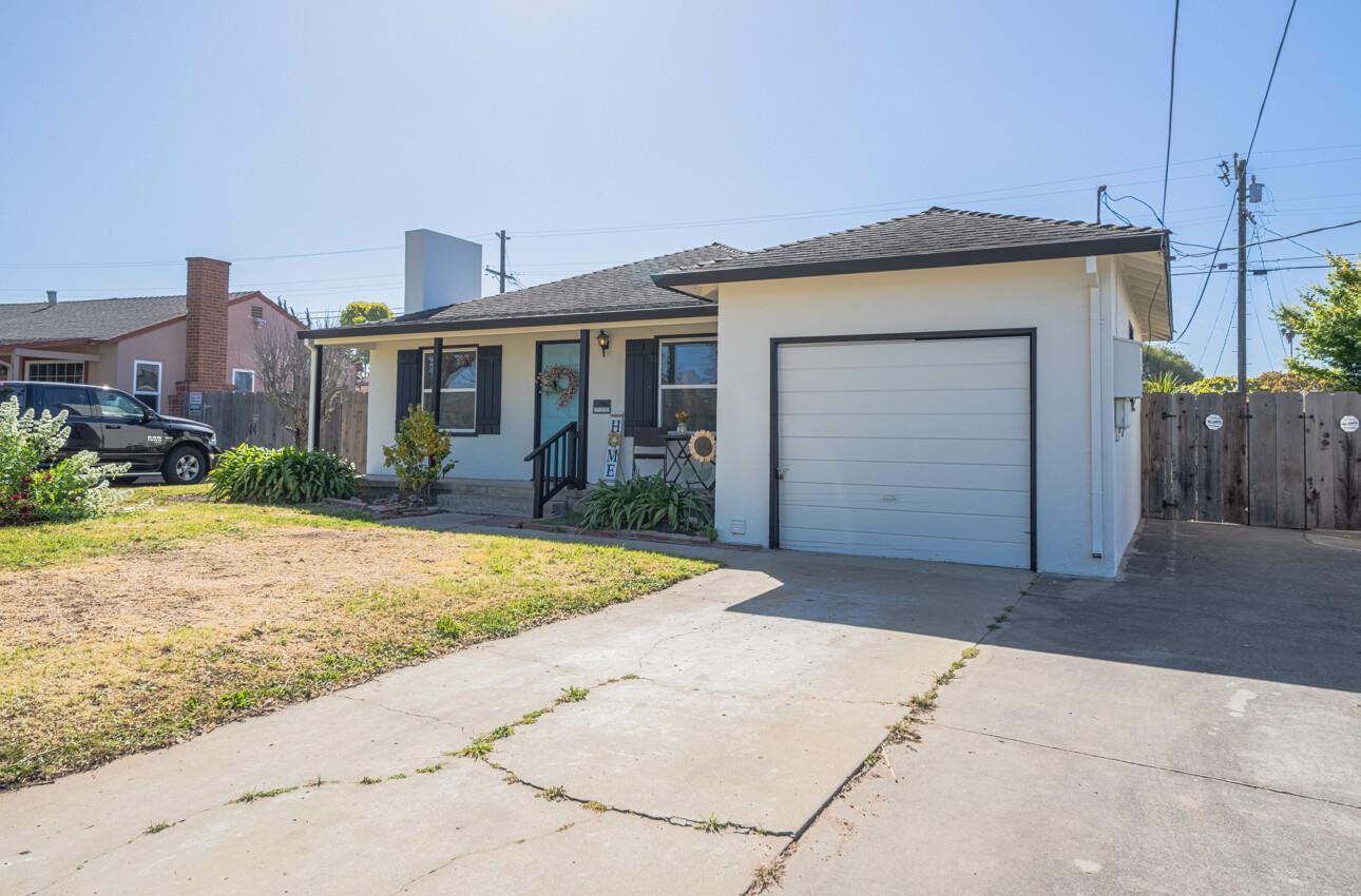 Detail Gallery Image 3 of 36 For 228 Toyon Ave, Salinas,  CA 93906 - 3 Beds | 1 Baths