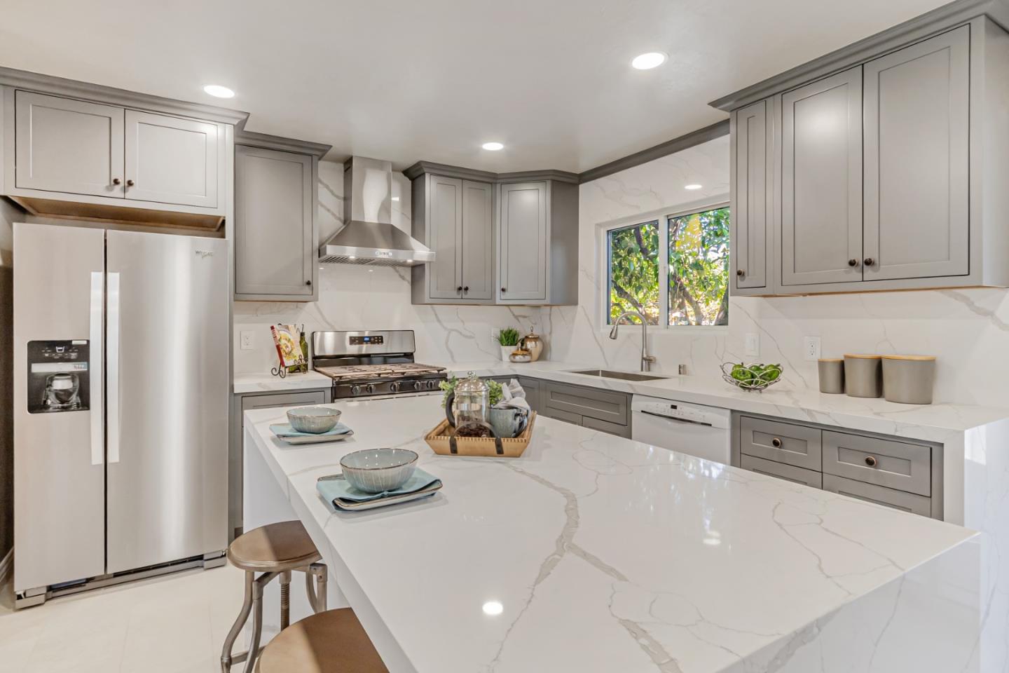 Detail Gallery Image 14 of 43 For 3134 Modred Dr, San Jose,  CA 95127 - 3 Beds | 2 Baths