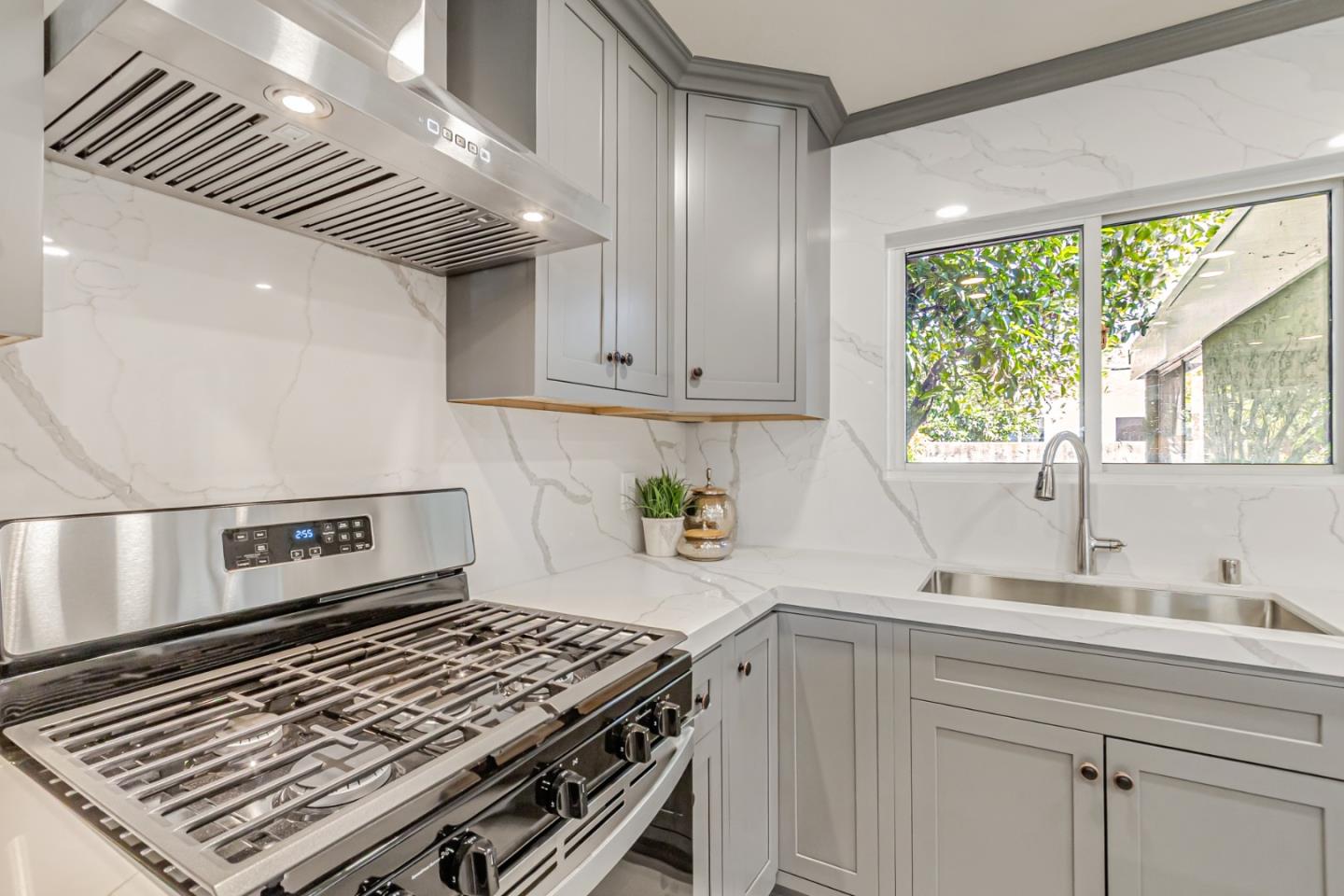 Detail Gallery Image 16 of 43 For 3134 Modred Dr, San Jose,  CA 95127 - 3 Beds | 2 Baths