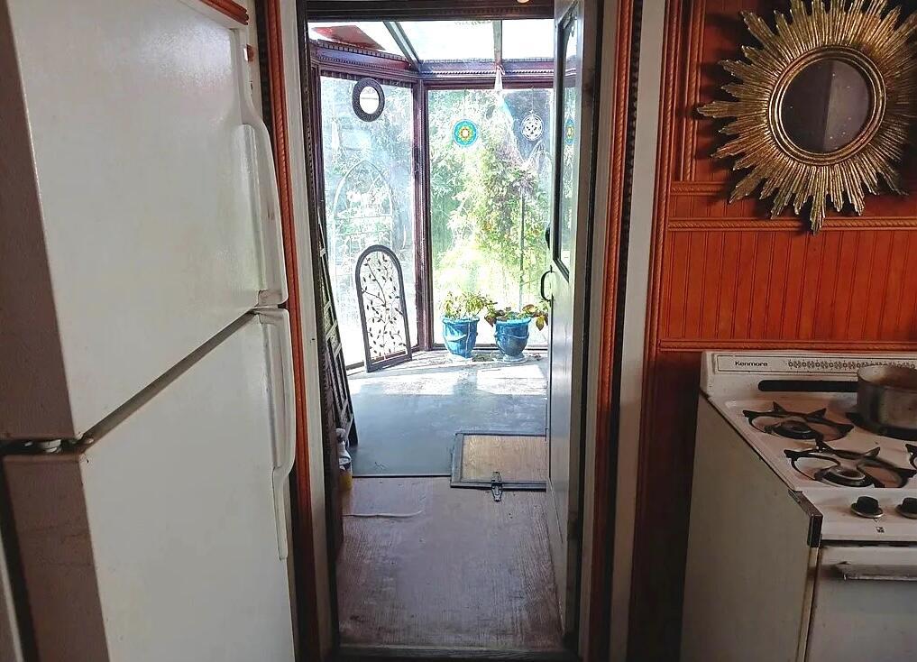Detail Gallery Image 14 of 24 For 677 Elm St, San Jose,  CA 95126 - 2 Beds | 1 Baths