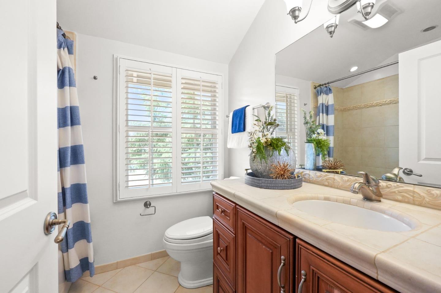 Detail Gallery Image 40 of 92 For 641 W Remington Dr, Sunnyvale,  CA 94087 - 6 Beds | 3 Baths