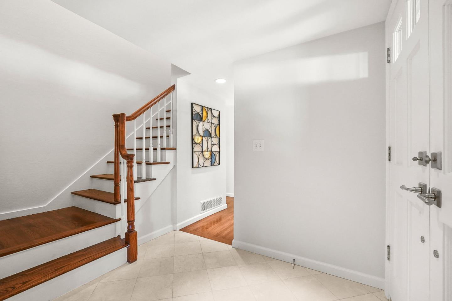 Detail Gallery Image 6 of 92 For 641 W Remington Dr, Sunnyvale,  CA 94087 - 6 Beds | 3 Baths