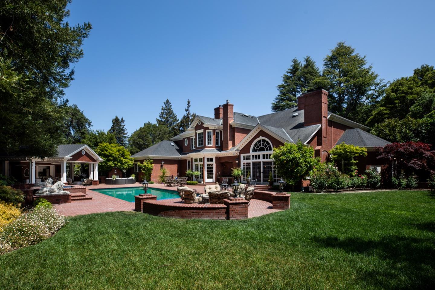 Detail Gallery Image 2 of 4 For 99 James Ave, Atherton,  CA 94027 - 5 Beds | 6/1 Baths