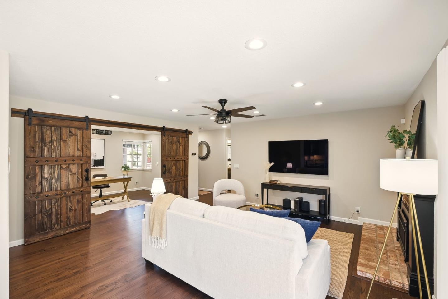 Detail Gallery Image 13 of 54 For 3904 Timberline Dr, San Jose,  CA 95121 - 4 Beds | 2 Baths