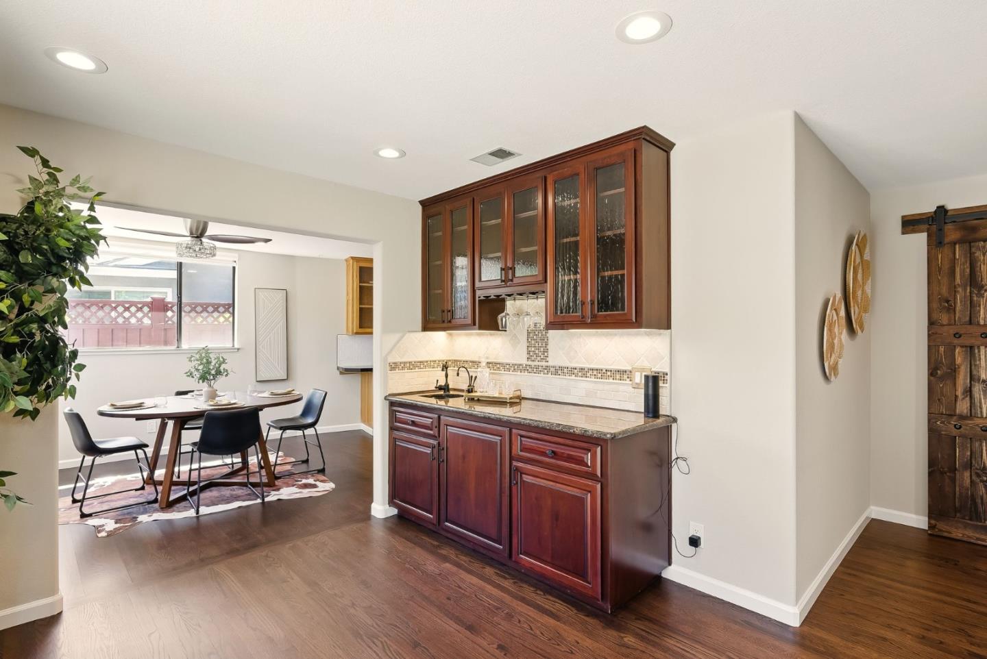 Detail Gallery Image 14 of 54 For 3904 Timberline Dr, San Jose,  CA 95121 - 4 Beds | 2 Baths
