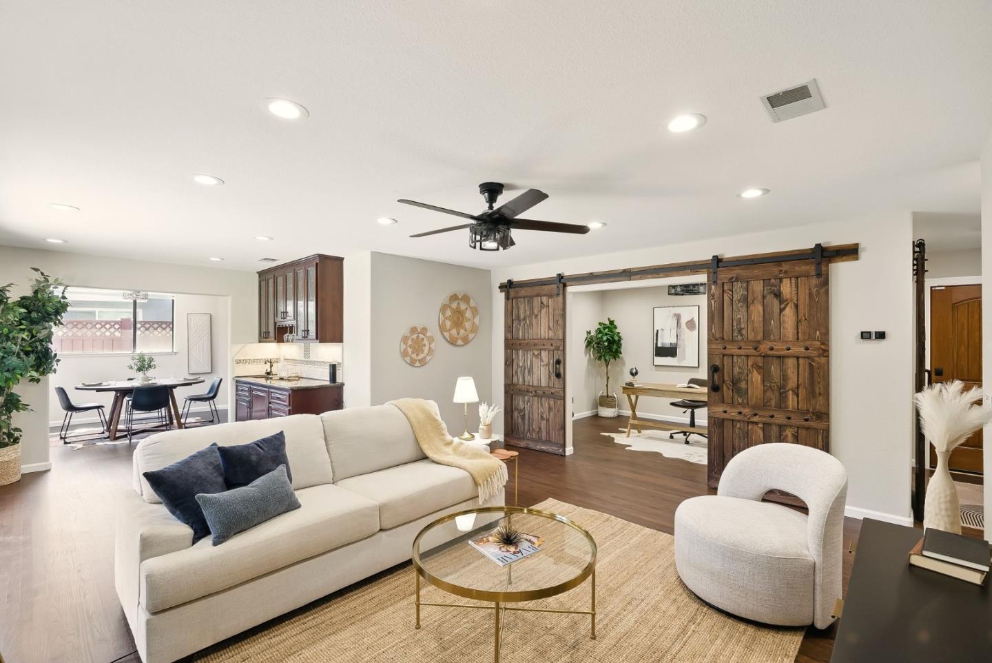 Detail Gallery Image 15 of 54 For 3904 Timberline Dr, San Jose,  CA 95121 - 4 Beds | 2 Baths