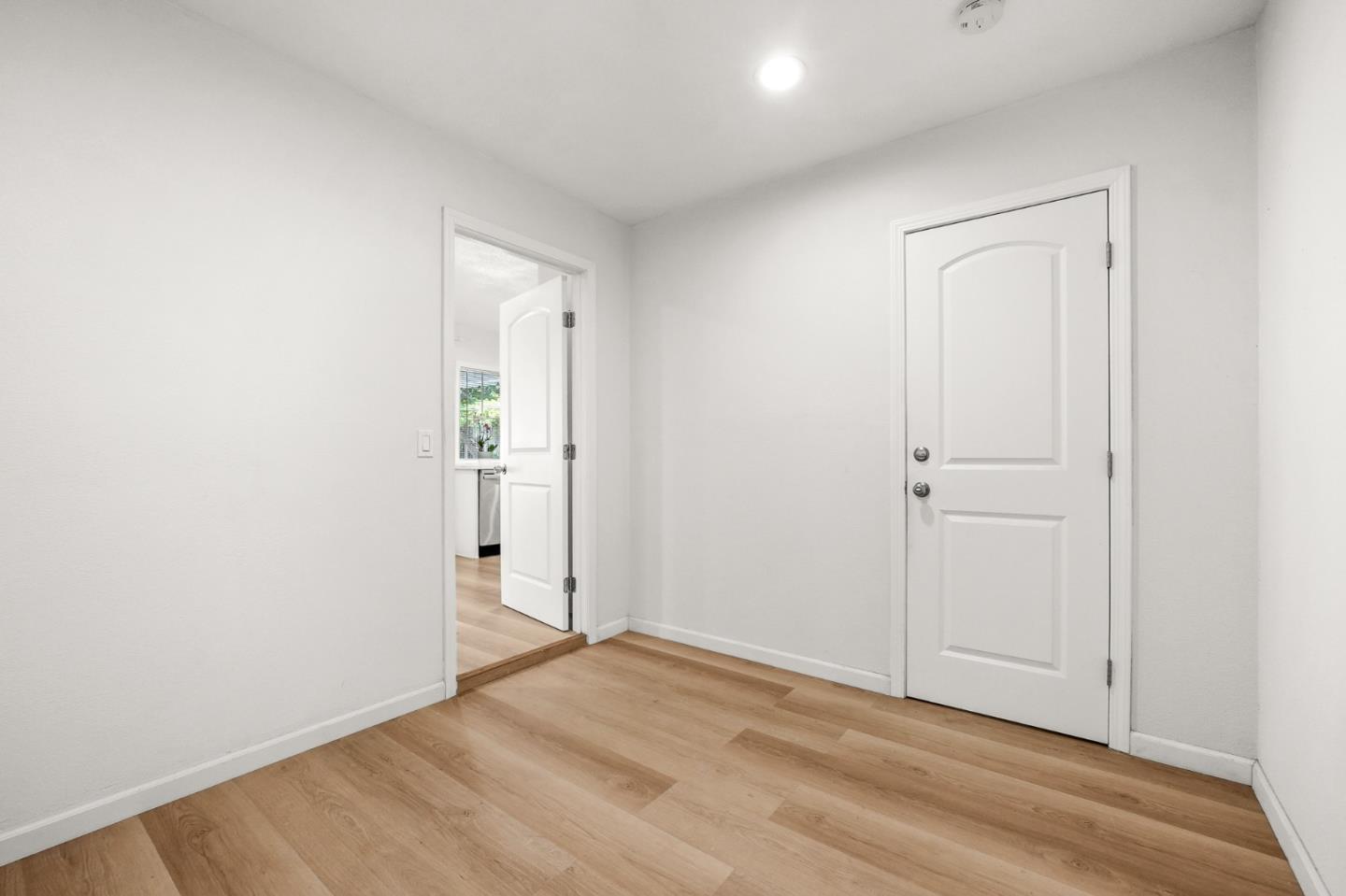 Detail Gallery Image 14 of 35 For 5416 Demerest Ln, San Jose,  CA 95138 - 3 Beds | 2 Baths