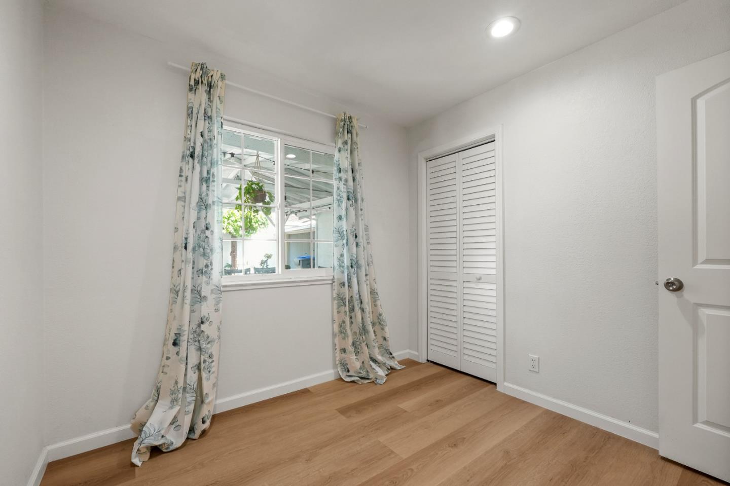 Detail Gallery Image 19 of 35 For 5416 Demerest Ln, San Jose,  CA 95138 - 3 Beds | 2 Baths