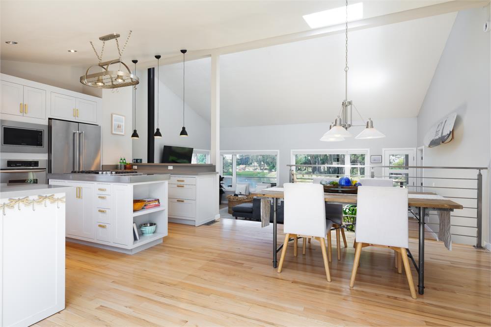 Detail Gallery Image 17 of 67 For 143 Moran Way, Santa Cruz,  CA 95062 - 3 Beds | 2 Baths