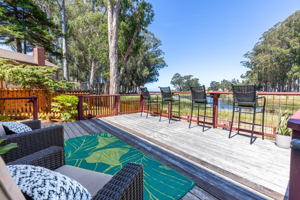 Detail Gallery Image 47 of 67 For 143 Moran Way, Santa Cruz,  CA 95062 - 3 Beds | 2 Baths