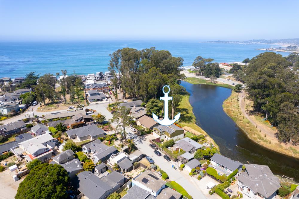 Detail Gallery Image 62 of 67 For 143 Moran Way, Santa Cruz,  CA 95062 - 3 Beds | 2 Baths