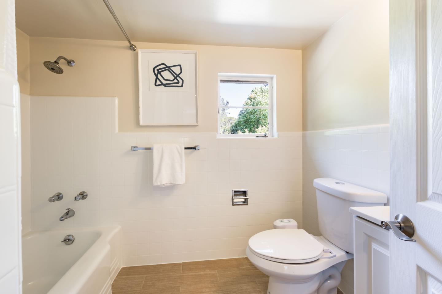 Detail Gallery Image 22 of 29 For 86 Rittenhouse Ave, Atherton,  CA 94027 - 5 Beds | 3 Baths