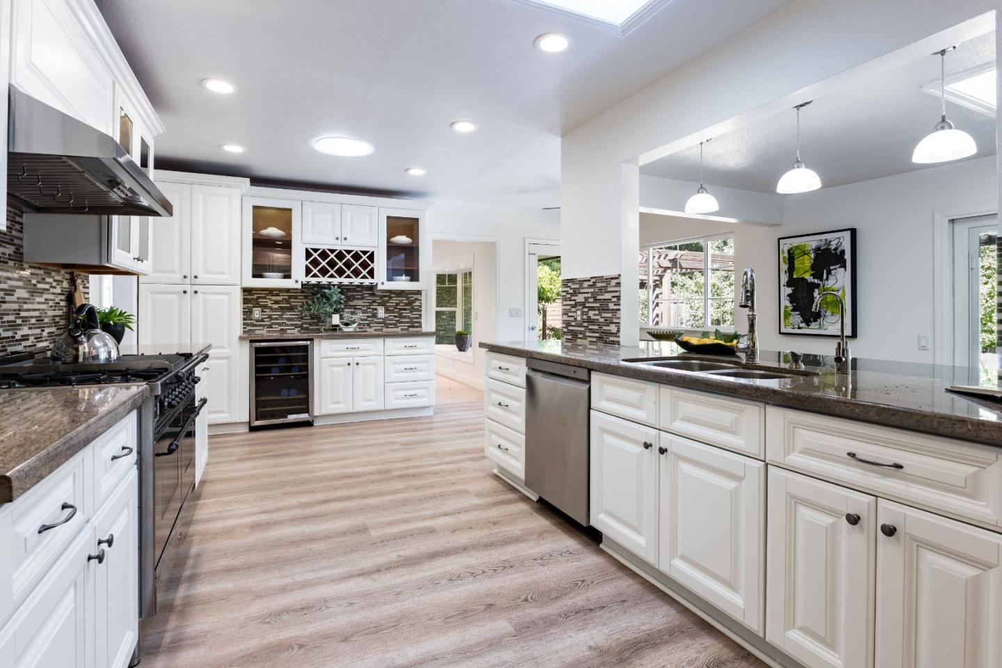 Detail Gallery Image 9 of 29 For 86 Rittenhouse Ave, Atherton,  CA 94027 - 5 Beds | 3 Baths