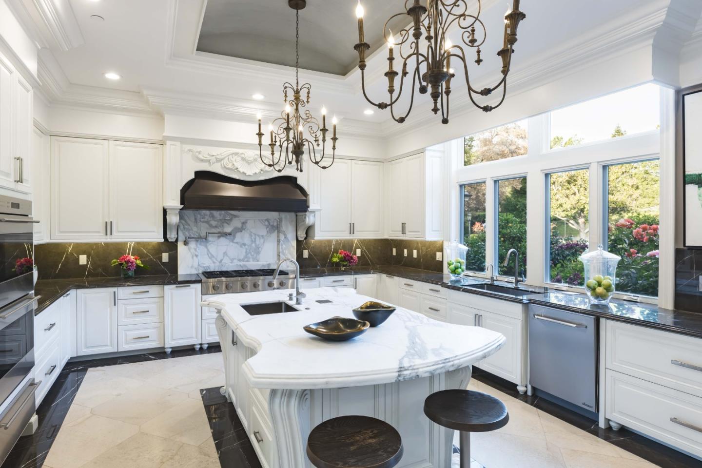 Detail Gallery Image 20 of 62 For 176 Encinal Ave, Atherton,  CA 94027 - 8 Beds | 10/1 Baths