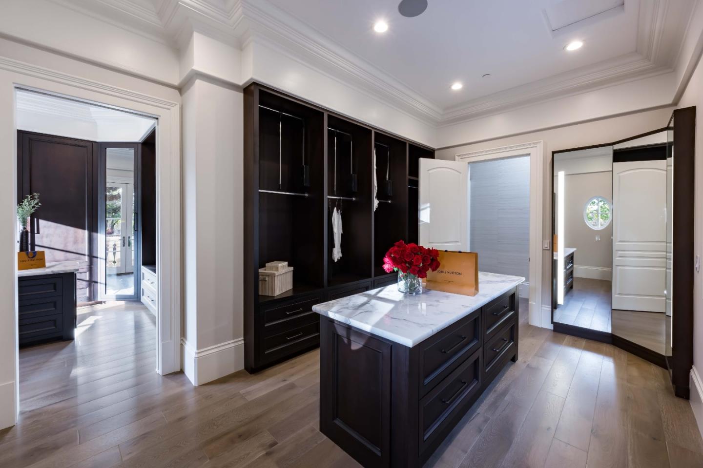 Detail Gallery Image 37 of 62 For 176 Encinal Ave, Atherton,  CA 94027 - 8 Beds | 10/1 Baths