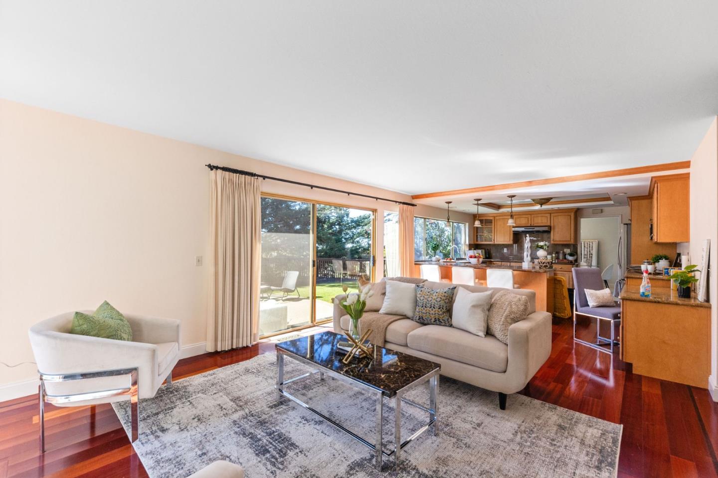 Detail Gallery Image 18 of 27 For 6 Waterloo Ct, Belmont,  CA 94002 - 5 Beds | 3 Baths