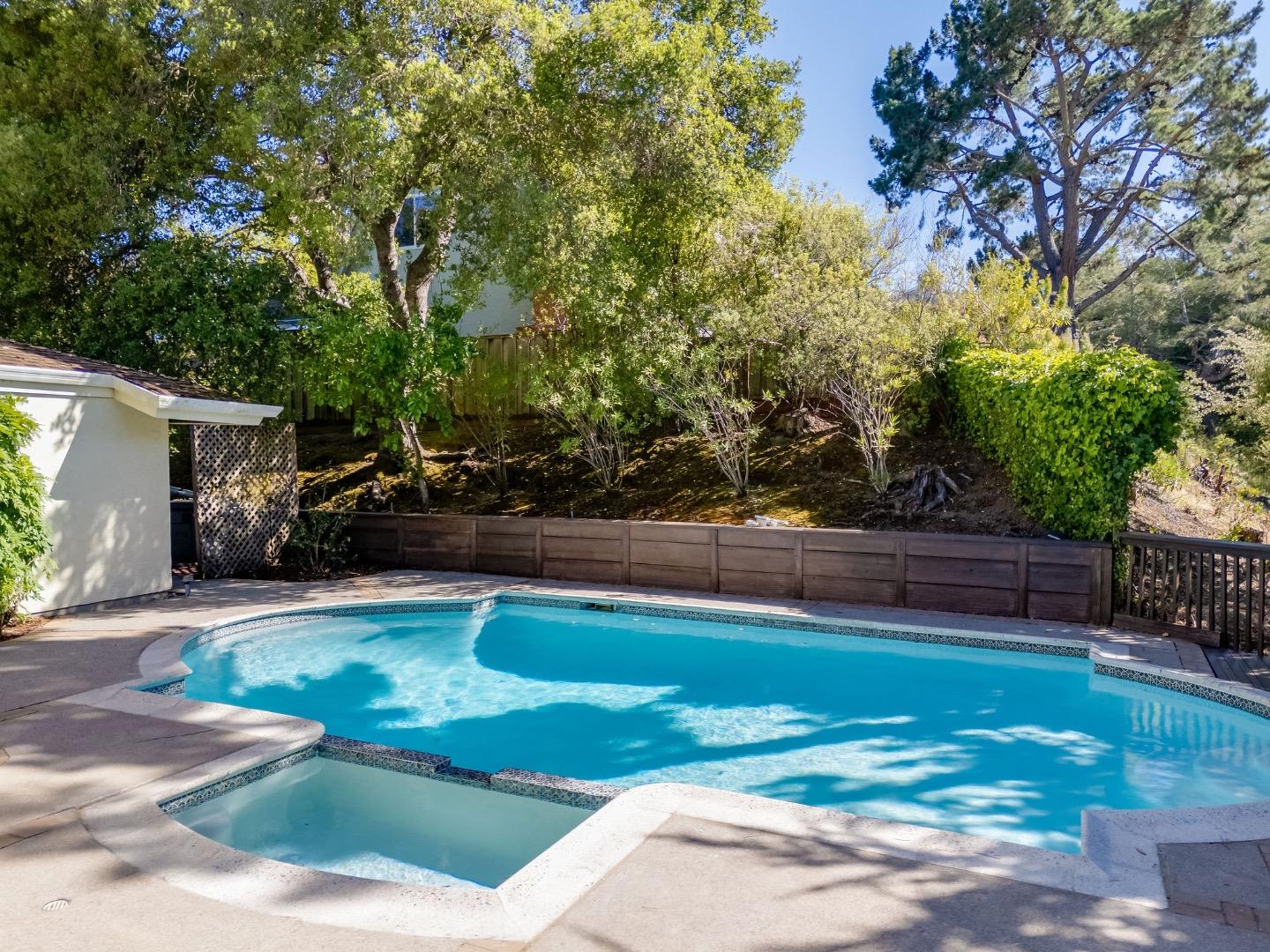 Detail Gallery Image 27 of 27 For 6 Waterloo Ct, Belmont,  CA 94002 - 5 Beds | 3 Baths