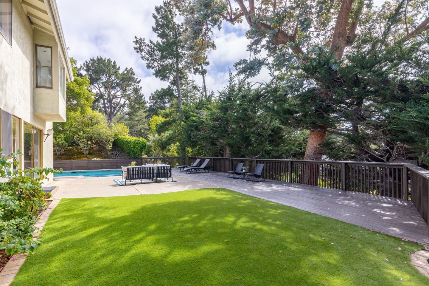 Detail Gallery Image 78 of 92 For 6 Waterloo Ct, Belmont,  CA 94002 - 5 Beds | 3 Baths