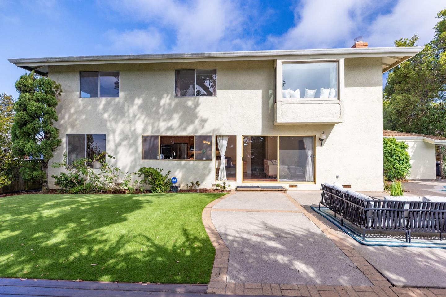 Detail Gallery Image 79 of 92 For 6 Waterloo Ct, Belmont,  CA 94002 - 5 Beds | 3 Baths